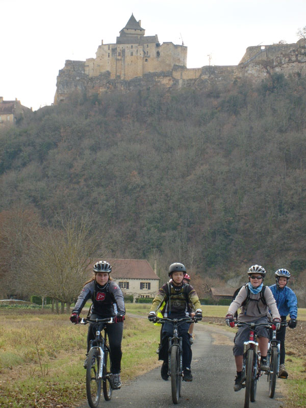 Chateau-Castelnaud-les-grands-ecole-VTT