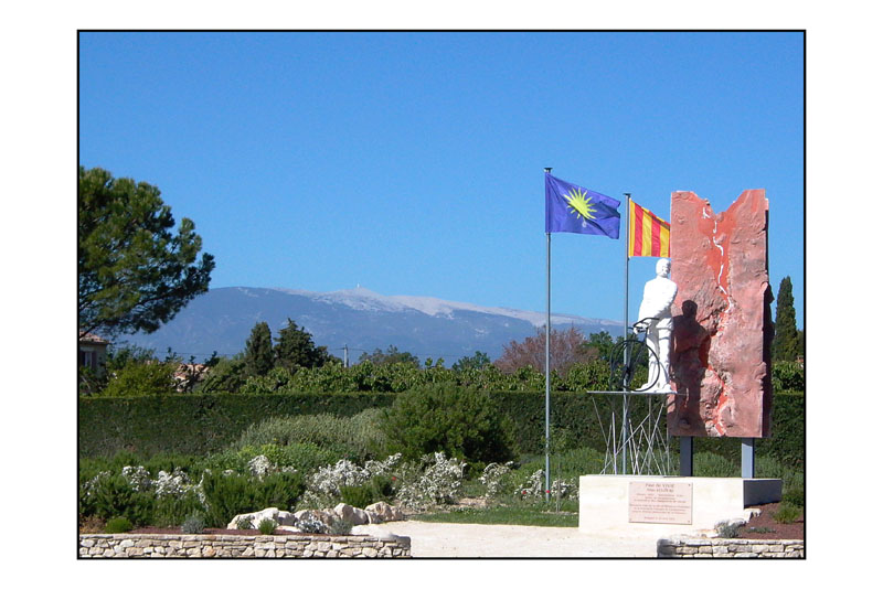 ventoux-statue-velocio